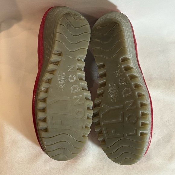 FLY LONDON Sz 37 Slip On Verona Wedges Pump Leather in Red - Picture 9 of 9